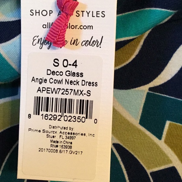 Cowl Neck Dress - NWT and has Pockets! - Picture 2 of 4